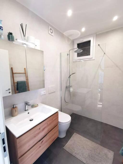 Beautiful Apartment In Sanremo Exteriör bild